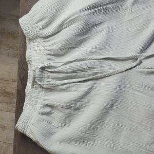 Beach style pants size 10